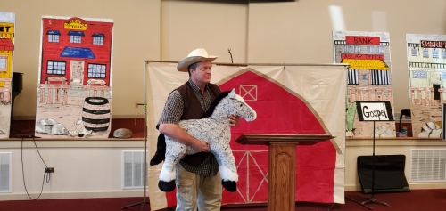 Nathan Brackett annual Elementary chapels